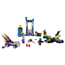                             LEGO® Juniors 10753 Joker™ útočí na Batcave                        