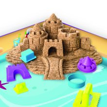                             Kinetic sand plážová hrací sada s nářadím                        