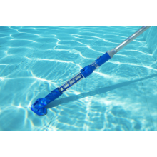                             Dobíjecí bazénový vysavač Flowclear AquaSurge                        