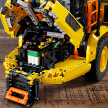                             LEGO® Technic™ 42114 Kloubový dampr Volvo 6x6                        