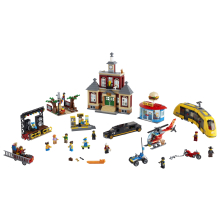                             LEGO® City 60271 Hlavní náměstí                        