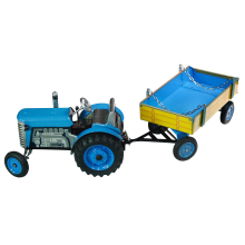                            Traktor Zetor s valníkem                        