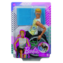                             Barbie model Ken na invalidním vozíku                        