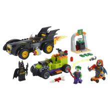                             Lego Super Heroes 76180 Batman™ vs. Joker™ Honička v Batmobilu                        
