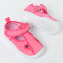                             Sandály na suchý zip- růžové                        