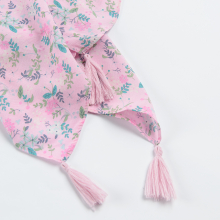                             Květinový šátek- růžový                        