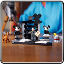                             LEGO® ? Disney 43230 Kamera na počest Walta Disneyho                        
