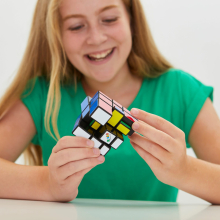                             Rubikova kostka barevné bloky skládačka                        