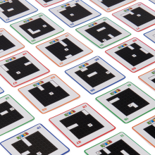                             Rubikova kostka logická skládací hra gridlock                        