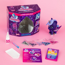                             Figurka galaktického jednorožce Crystalverse                         