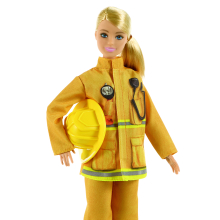                             Barbie hasička                        