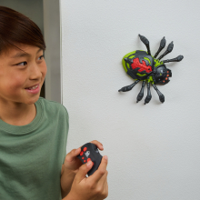                             HEX Bots RC tarantule lezoucí po stěnách                        