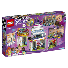                             Lego Friends Velký závod                        