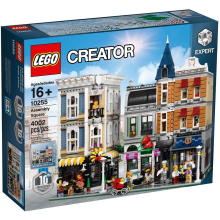                             LEGO® Creator 10255 Shromáždění na náměstí                        