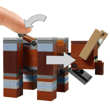                             LEGO® Minecraft 21160 Útok Illagerů                        