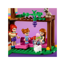                             LEGO® Friends 41679 Domek v lese                        