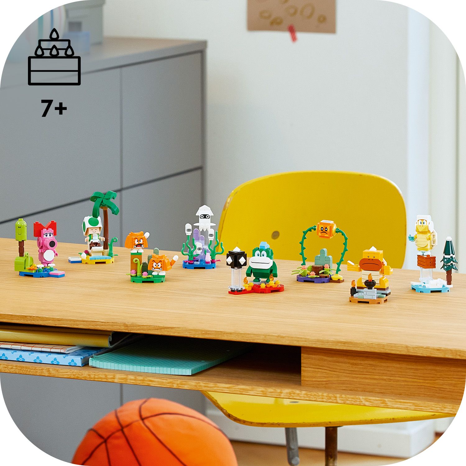8 sběratelských postaviček LEGO® Super Mario™